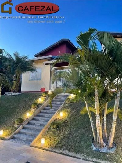 Casa, 4 quartos, 260 m² - Foto 1