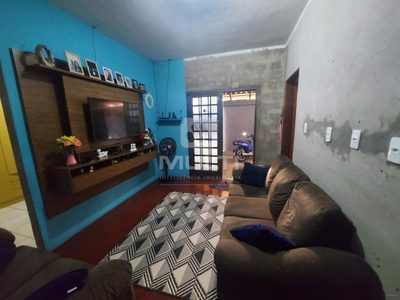 Casa, 4 quartos, 151 m² - Foto 1