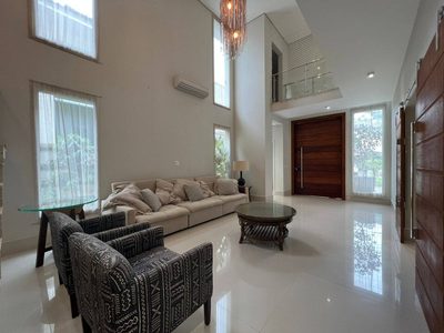 Casa, 4 quartos, 312 m² - Foto 1