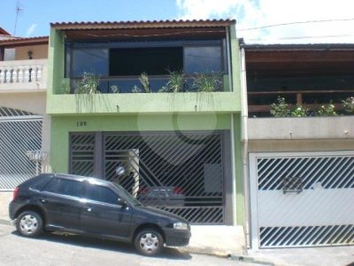 Sobrado, 3 quartos, 220 m² - Foto 2