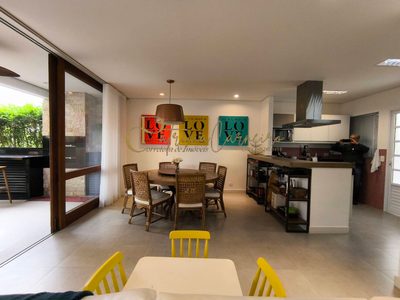 Casa, 4 quartos, 232 m² - Foto 1