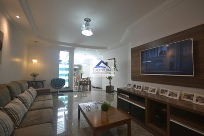 Casa, 3 quartos, 241 m² - Foto 1