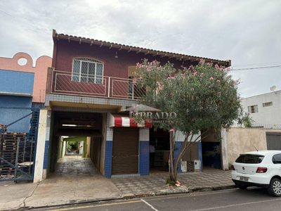 Apartamento, 3 quartos, 140 m² - Foto 1