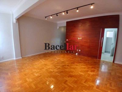 Apartamento, 3 quartos, 128 m² - Foto 2