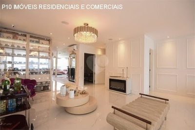 Apartamento, 3 quartos, 252 m² - Foto 2