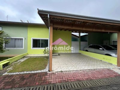Casa, 3 quartos, 75 m² - Foto 1