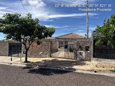 Casa, 2 quartos, 185 m² - Foto 1