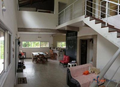 Chácara, 3 quartos, 1855 m² - Foto 1