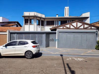 Casa, 4 quartos, 441 m² - Foto 1