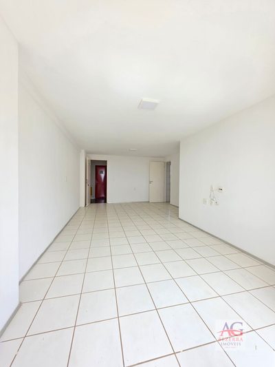 Apartamento, 3 quartos, 107 m² - Foto 2
