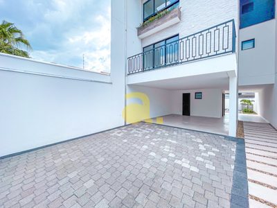 Sobrado, 3 quartos, 251 m² - Foto 2