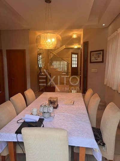 Casa, 3 quartos, 275 m² - Foto 1