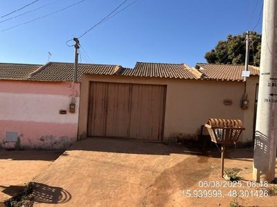 Casa, 2 quartos, 180 m² - Foto 1