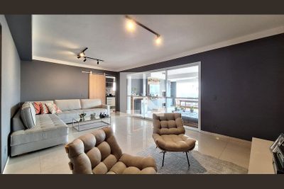 Apartamento, 3 quartos, 142 m² - Foto 2