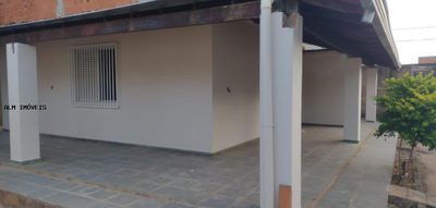 Casa, 3 quartos, 200 m² - Foto 1