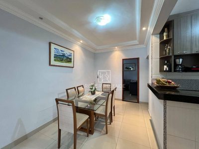 Casa, 3 quartos, 240 m² - Foto 3