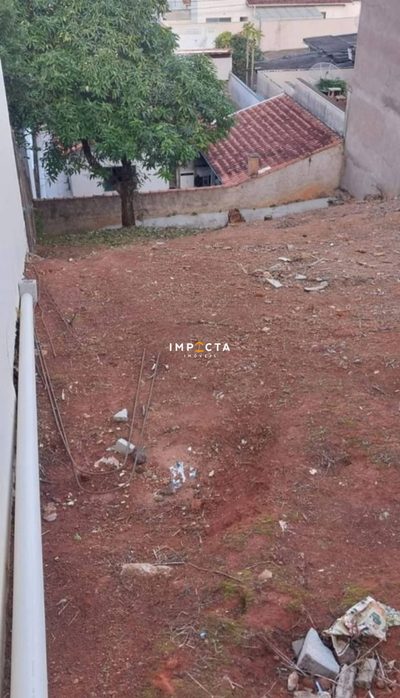 Terreno, 300 m² - Foto 2