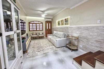 Casa, 4 quartos, 132 m² - Foto 1