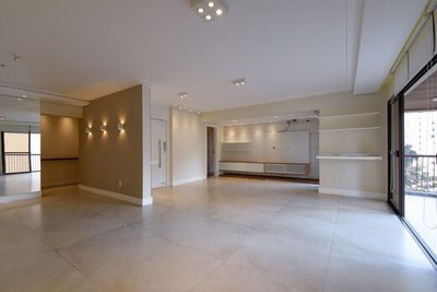 Apartamento, 3 quartos, 171 m² - Foto 1