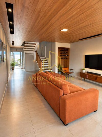 Casa, 4 quartos, 250 m² - Foto 1
