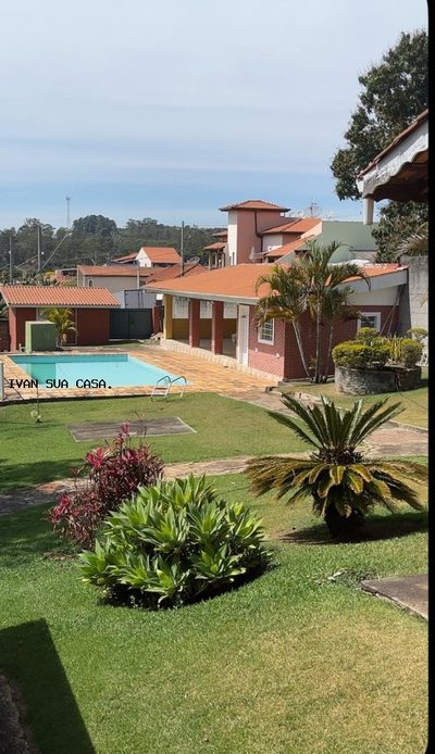 Casa, 4 quartos, 1975 m² - Foto 1