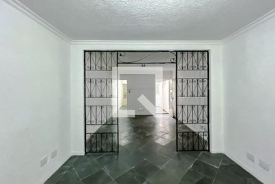 Casa, 3 quartos, 182 m² - Foto 2