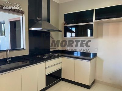 Casa, 2 quartos, 180 m² - Foto 2