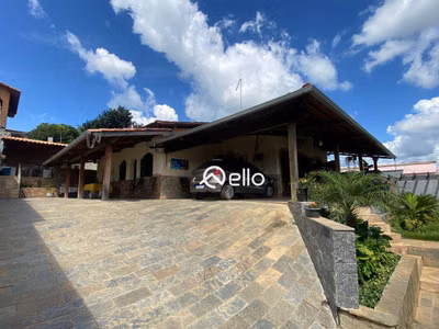 Casa, 4 quartos, 204 m² - Foto 1