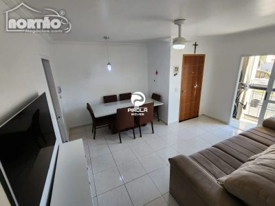 Casa, 4 quartos, 105 m² - Foto 1