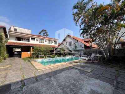 Casa, 4 quartos, 644 m² - Foto 1