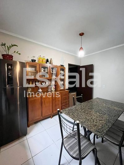 Casa, 4 quartos, 170 m² - Foto 4