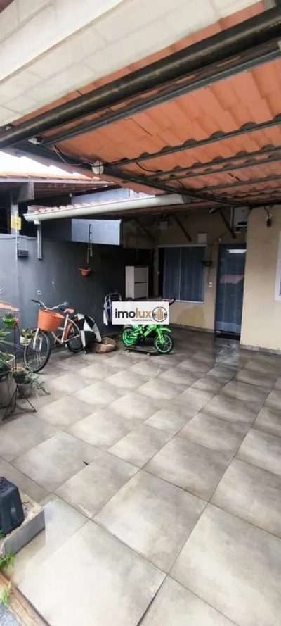 Casa, 3 quartos, 48 m² - Foto 1