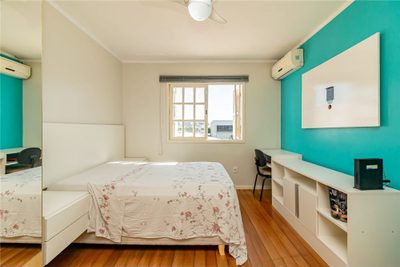 Casa, 3 quartos, 215 m² - Foto 2