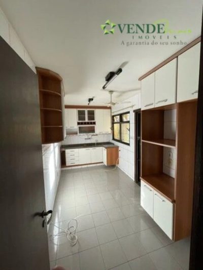 Casa, 4 quartos, 360 m² - Foto 2