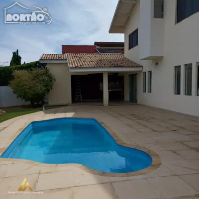 Casa, 3 quartos, 363 m² - Foto 1