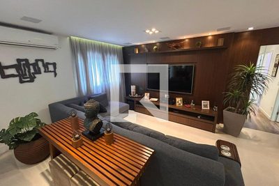 Apartamento, 3 quartos, 178 m² - Foto 1