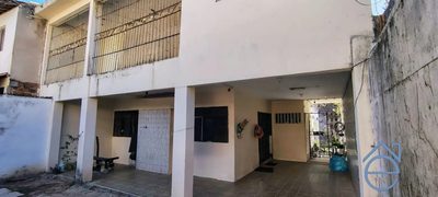 Casa, 8 quartos, 263 m² - Foto 1