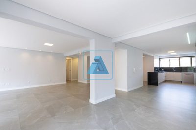 Apartamento, 4 quartos, 203 m² - Foto 1