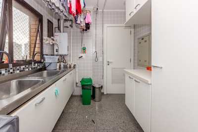 Apartamento, 4 quartos, 198 m² - Foto 2