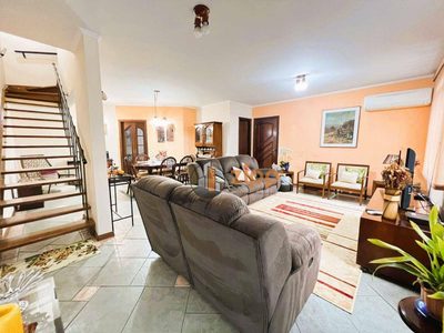 Sobrado, 4 quartos, 230 m² - Foto 1