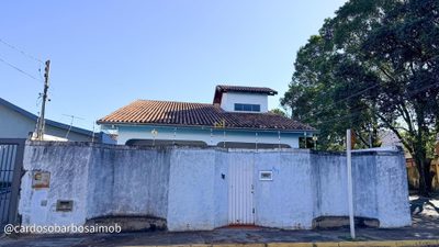 Sobrado, 4 quartos, 280 m² - Foto 1
