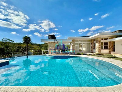 Casa, 4 quartos, 615 m² - Foto 1