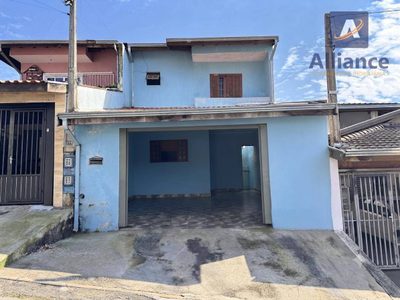 Sobrado, 3 quartos, 172 m² - Foto 1