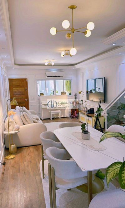 Casa, 3 quartos, 210 m² - Foto 1
