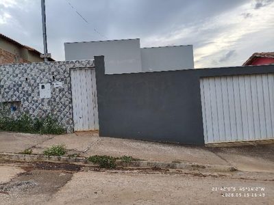 Casa, 2 quartos, 200 m² - Foto 1