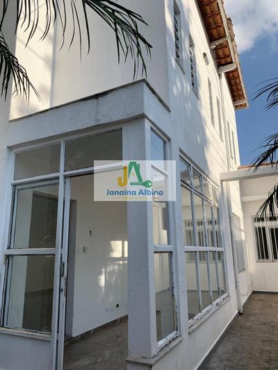 Sobrado, 3 quartos, 250 m² - Foto 1