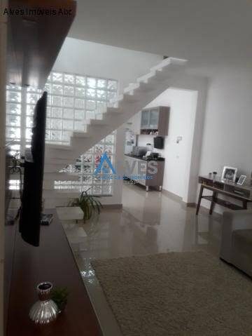 Casa, 3 quartos, 220 m² - Foto 1