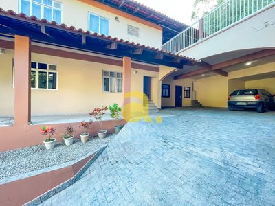 Casa, 6 quartos, 298 m² - Foto 2