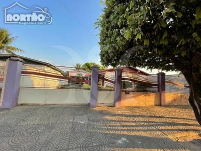 Casa, 6 quartos, 272 m² - Foto 1