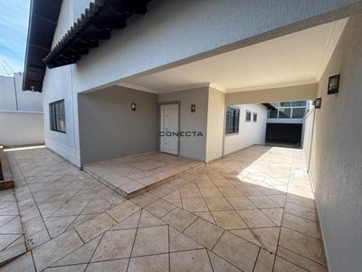 Casa, 3 quartos, 215 m² - Foto 2